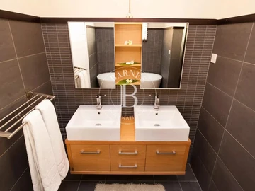 4 Bedroom Townhouse, Duplex