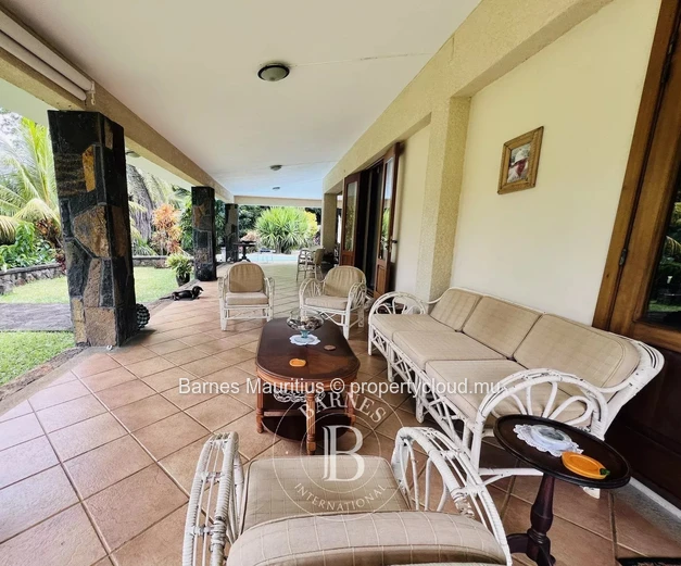 BRAS D'EAU - Large property - 5 bedrooms