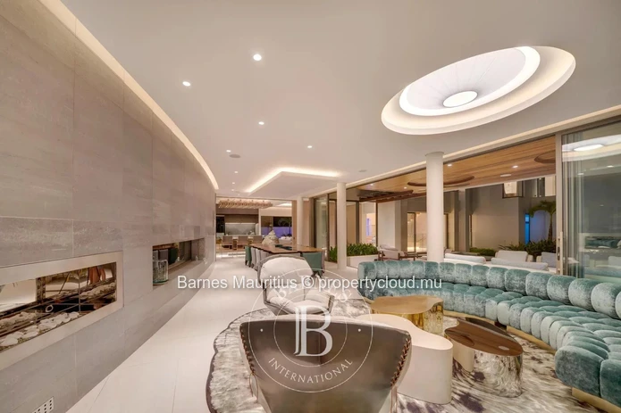 BEAU CHAMP – Luxurious golf-front villa with sea view – 5 bedrooms