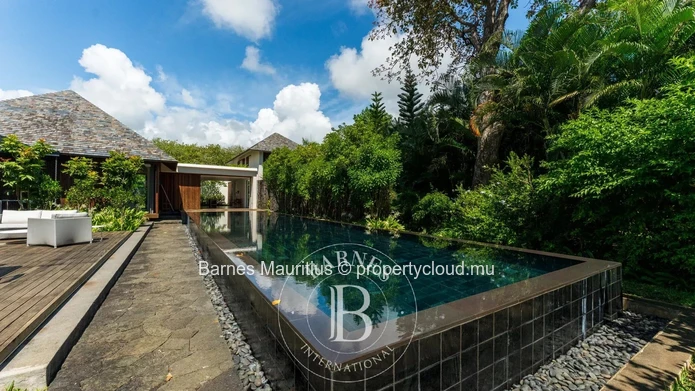Anahita Golf Resort – Architect-Designed Ultra-Modern 4 Bedroom Villa on the Golf Course