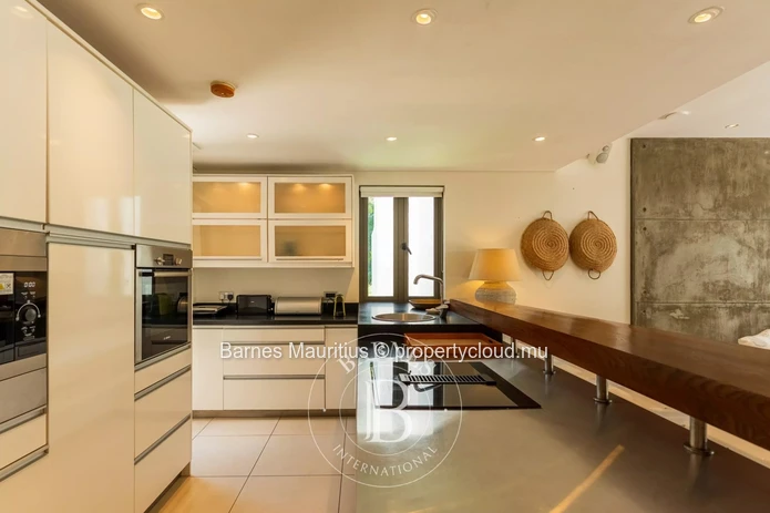 ANAHITA GOLF RESORT - Luxury 5-Bedroom Villa with Golf Course Views