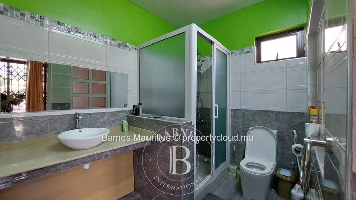BAIN BOEUF - Semi-Detached Villas Near the Beach - 9 Bedrooms