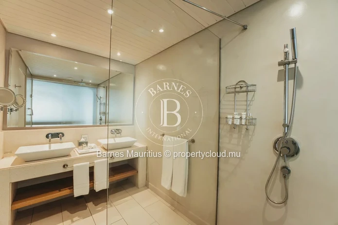 HAUTE RIVE - Beachfront hotel suites