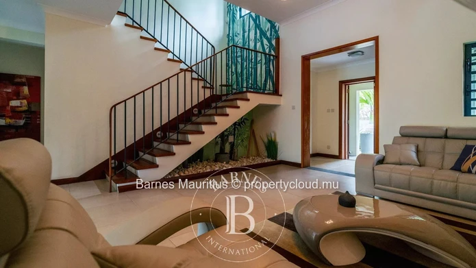RIVIERE NOIRE - Serene villa with swimming pool - 4 bedrooms