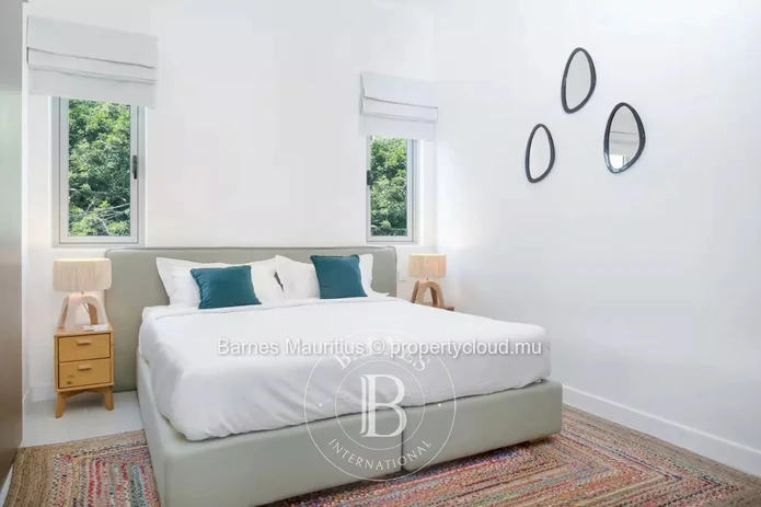 PEREYBÈRE - Brand New 3-Bedroom Beachfront Apartment