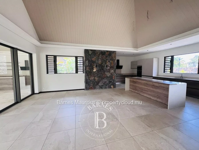 BEAU CHAMP - Golf vue villa - 4 bedrooms en-suite