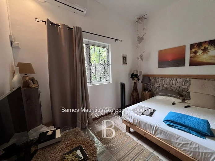 BRAS D'EAU - Large property - 5 bedrooms