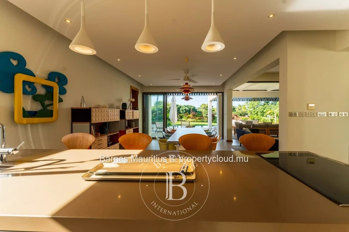 ANAHITA RESORT - Contemporary Villa with Golf