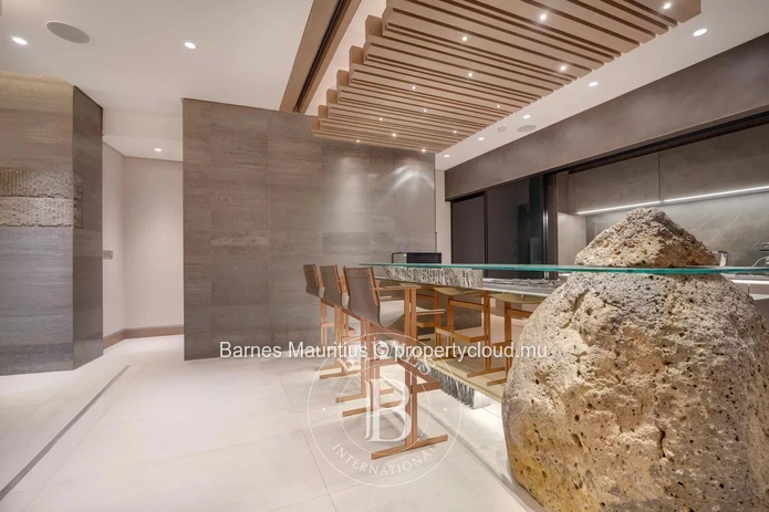 BEAU CHAMP – Luxurious golf-front villa with sea view – 5 bedrooms