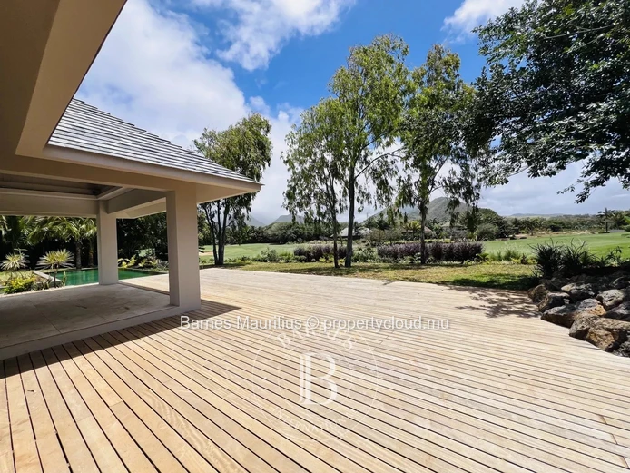 BEAU CHAMP - Golf vue villa - 4 bedrooms en-suite