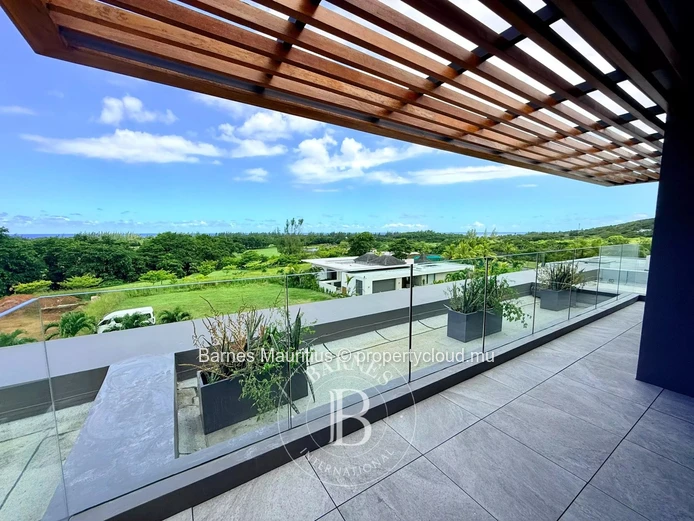 BEL OMBRE – Brand New Villa on Golf Course with Sea View – 4 Bedrooms