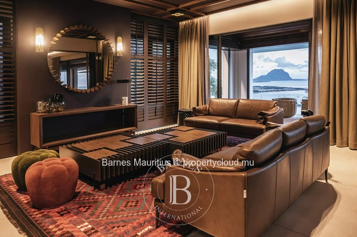 TAMARIN - Villa with Sea and Le Morne Views - 5 Bedrooms