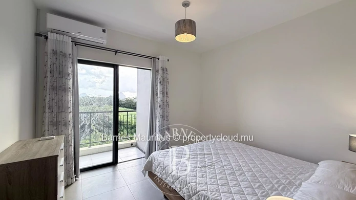 TRIANON – Bright and Secure Apartment with City & Mountain Views – 4 Bedrooms