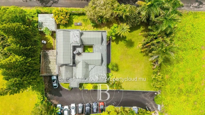 FLORÉAL - Colonial-Style House - 400m²