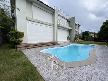 4 Bedroom Townhouse, Duplex