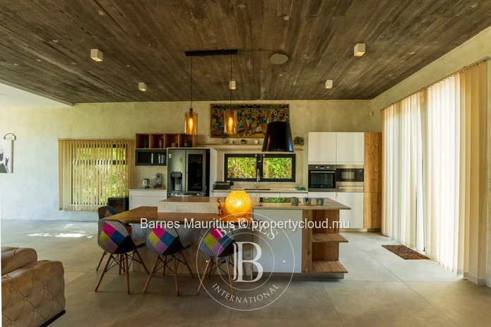 TRIANON - Beautiful Modern House for Sale - 3 Bedrooms
