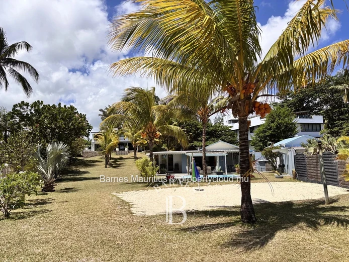 RIAMBEL-  Waterfront Property - 3 villas
