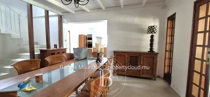POINTE AUX CANONNIERS – Elegant Coastal Villa with Pool and Garden – 4 Bedrooms