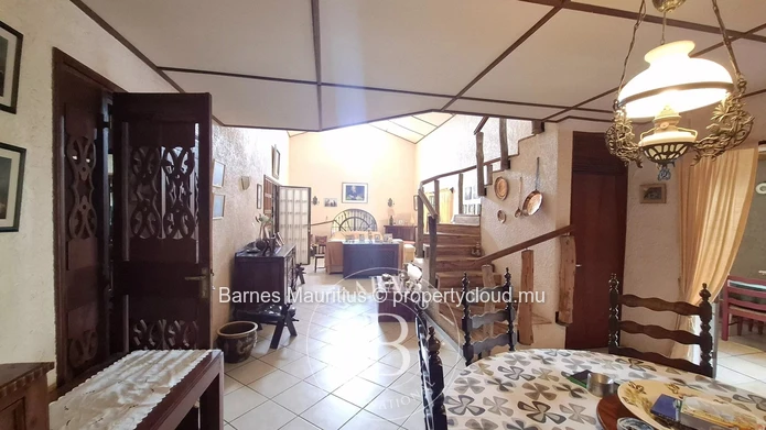 TAMARIN - Contemporary Villa - 4 Bedrooms