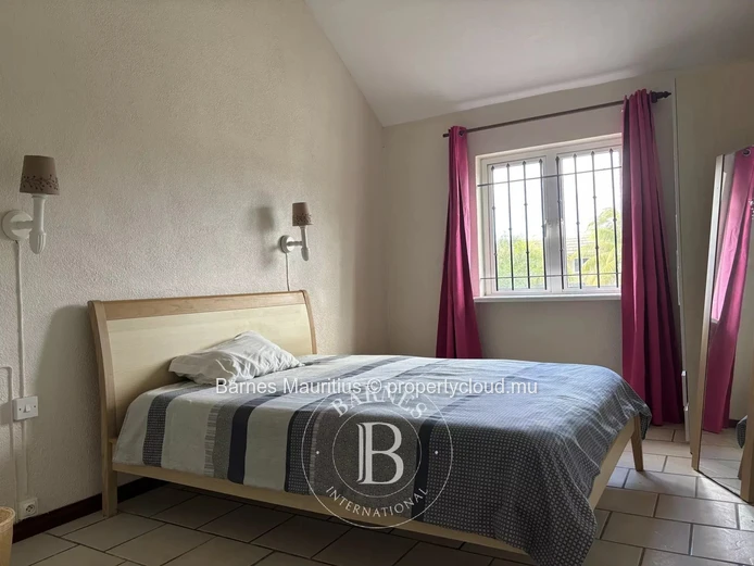BLUE BAY - 2 Bungalow with swimming pool - 8 bedrooms