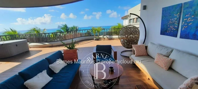 CAP MALHEUREUX – FRONT DE MER-PENTHOUSE  3 chambres