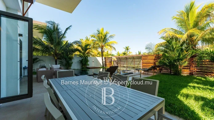 GRAND BAIE - Modern Villa with Pool - 4 Bedrooms
