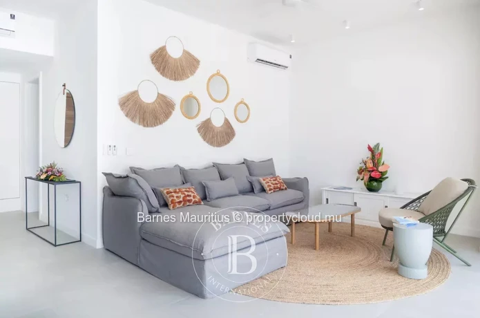 PEREYBÈRE - Brand New 3-Bedroom Beachfront Apartment