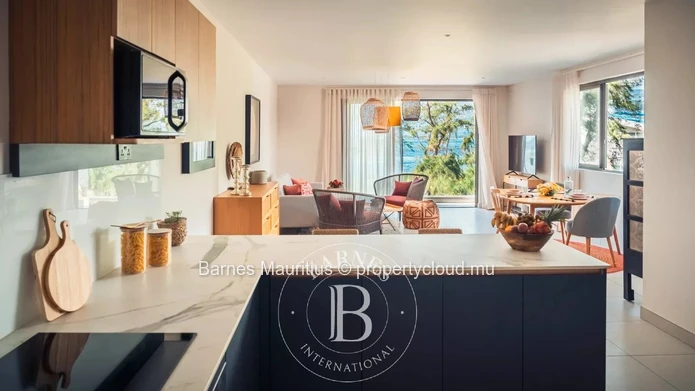 POSTE LAFAYETTE - Résidence de penthouses et d'appartements les pieds dans l’eau
