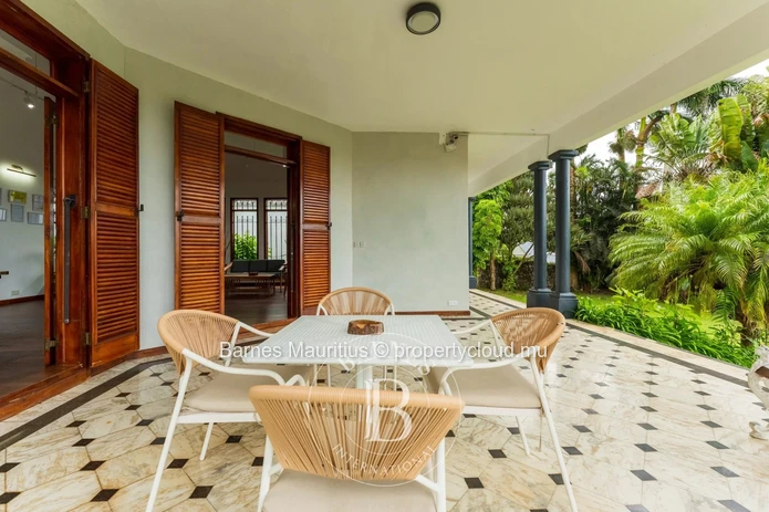 FLORÉAL - Colonial-Style House - 400m²