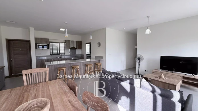 TRIANON – Bright and Secure Apartment with City & Mountain Views – 4 Bedrooms