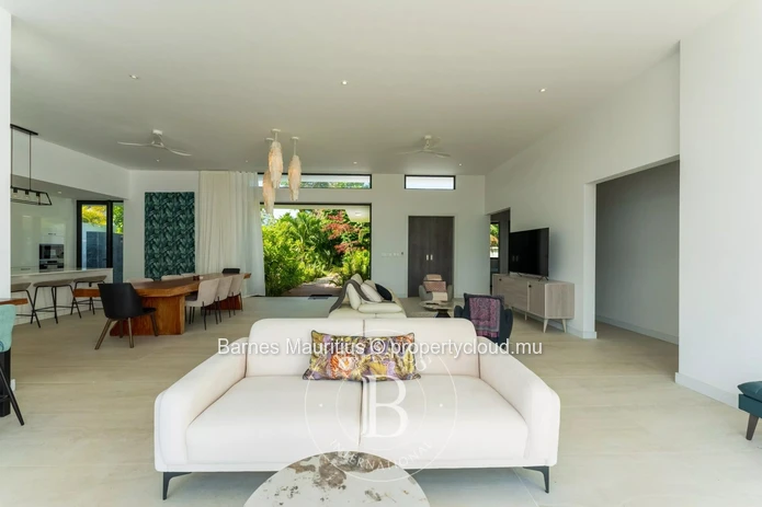 HAUTE RIVE - Golf-Front Villa - 4 Bedrooms