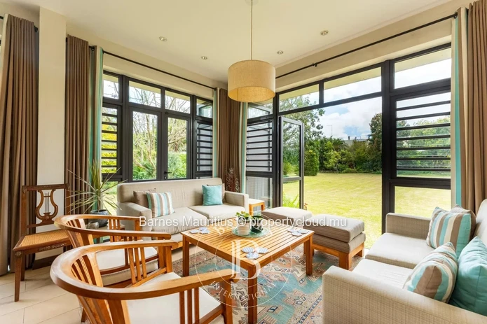VACOAS - Magnifique maison familiale au charme intemporel – 5 chambres à coucher