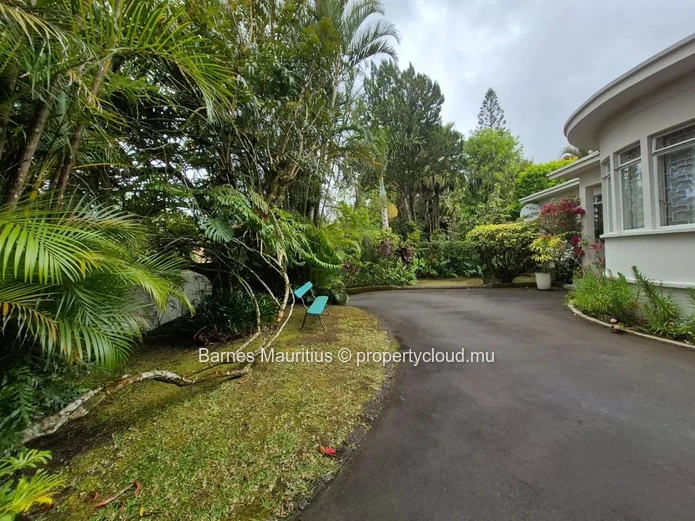 CUREPIPE – Single-storey house with independent studio – 3 bedrooms