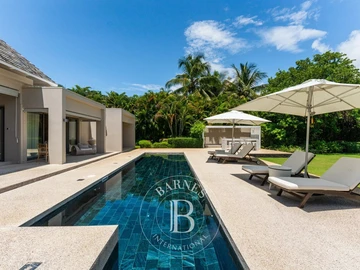 5 Bedroom Villa