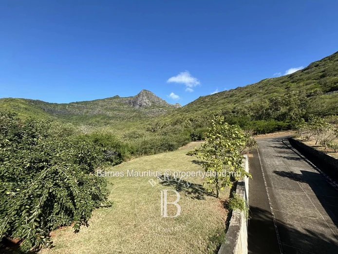 PAILLES - Terrains Résidentiels - 2968 m²