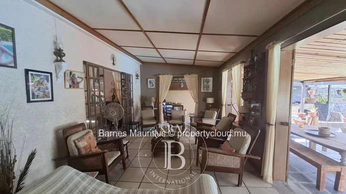TAMARIN - Contemporary Villa - 4 Bedrooms