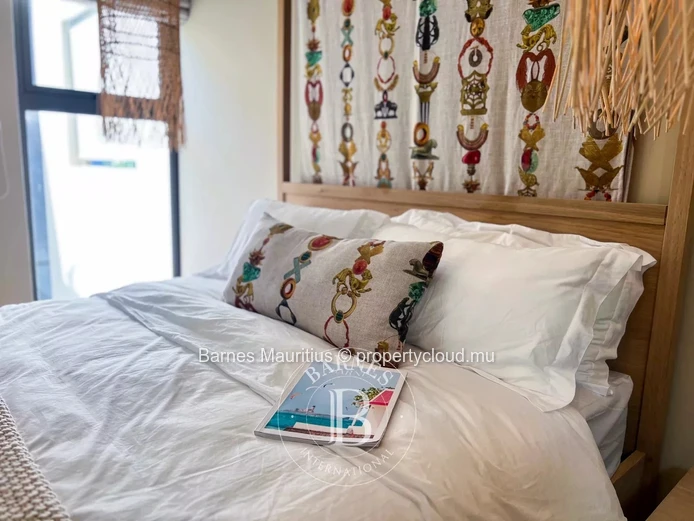 POINTE AUX CANONNIERS - Luxurious Penthouse with private deck and views - 3 bedrooms