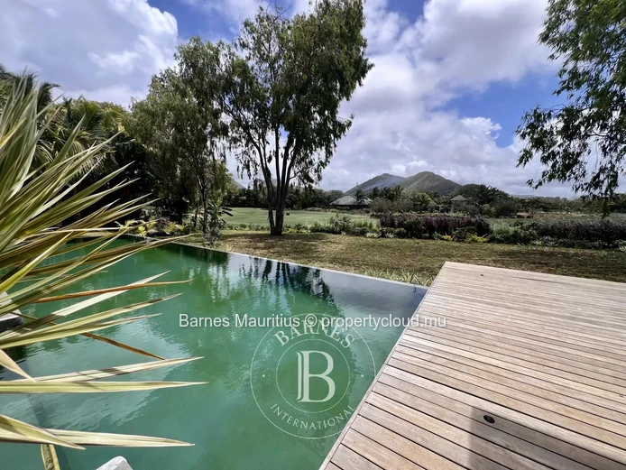 BEAU CHAMP - Golf vue villa - 4 bedrooms en-suite