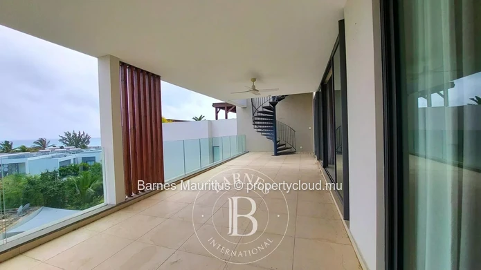 POINTE AUX CANONNIERS - Stunning penthouse with views -3 bedrooms