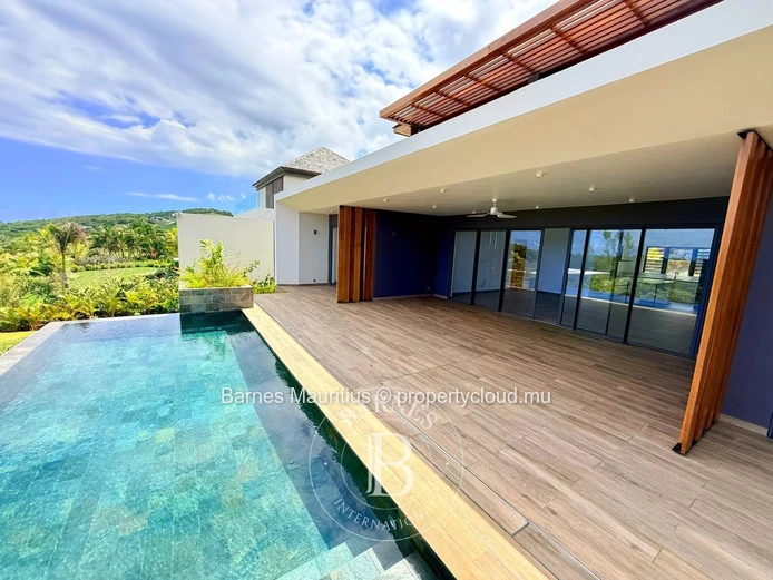 BEL OMBRE – Brand New Villa on Golf Course with Sea View – 4 Bedrooms