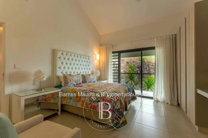 BLACK RIVER - Luxury Villa - 4 Bedrooms