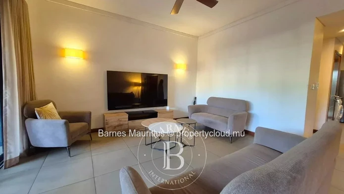 AZURI - Spacious Garden Apartment - 3 Bedrooms