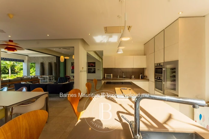 ANAHITA RESORT - Contemporary Villa with Golf