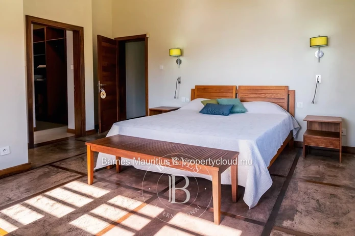 POSTE DE FLACQ - Seafront House - 4 Bedrooms