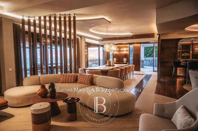 TAMARIN - Villa with Sea and Le Morne Views - 5 Bedrooms