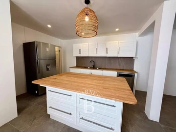 4 Bedroom Townhouse, Duplex