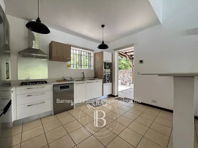 ROCHES NOIRES – Bright Villa in a Secure Estate, Close to Azuri
