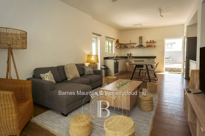 BLACK RIVER - Bright Duplex - 3 bedrooms