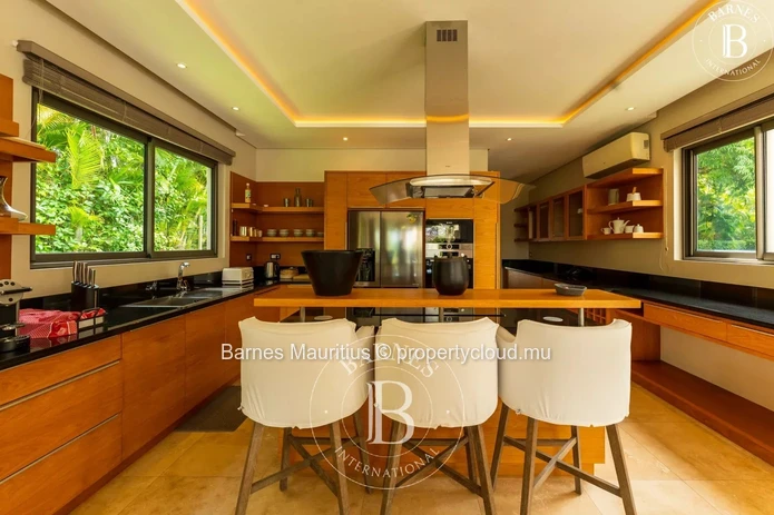 ANAHITA RESORT – Exceptional Villa with Panoramic Golf Views – 4 Bedrooms