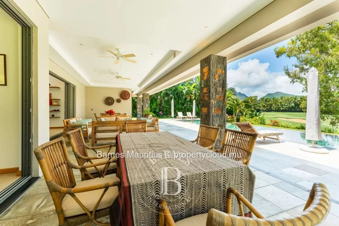 Anahita Golf Resort – 5-Bedroom Villa with Exceptional Golf Views